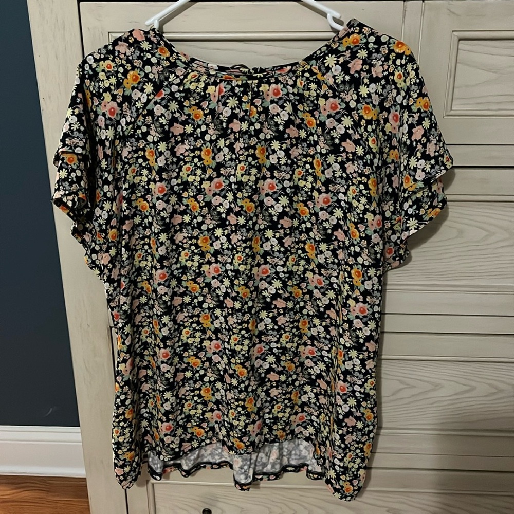 Women's Loft Outlet floral blouse shirt  size large
